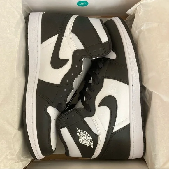 Nike Air Jordan 1 Retro High OG Black White 555088-010 Mens Size 10 - Picture 1 of 10